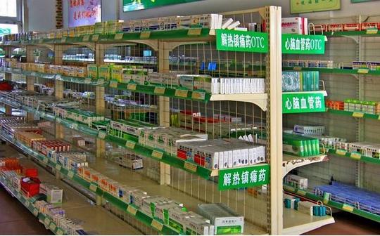 隨中國醫(yī)藥分開政策的推進，國內(nèi)藥店有望成為藥品銷售第一終端的潛力