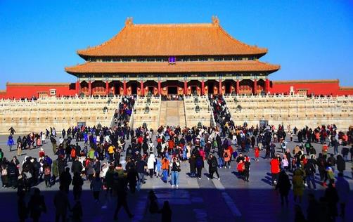 北京元旦假日旅游收入增長近3%，而游客接待人數(shù)下降6%，京郊旅游實(shí)現(xiàn)“雙增長”